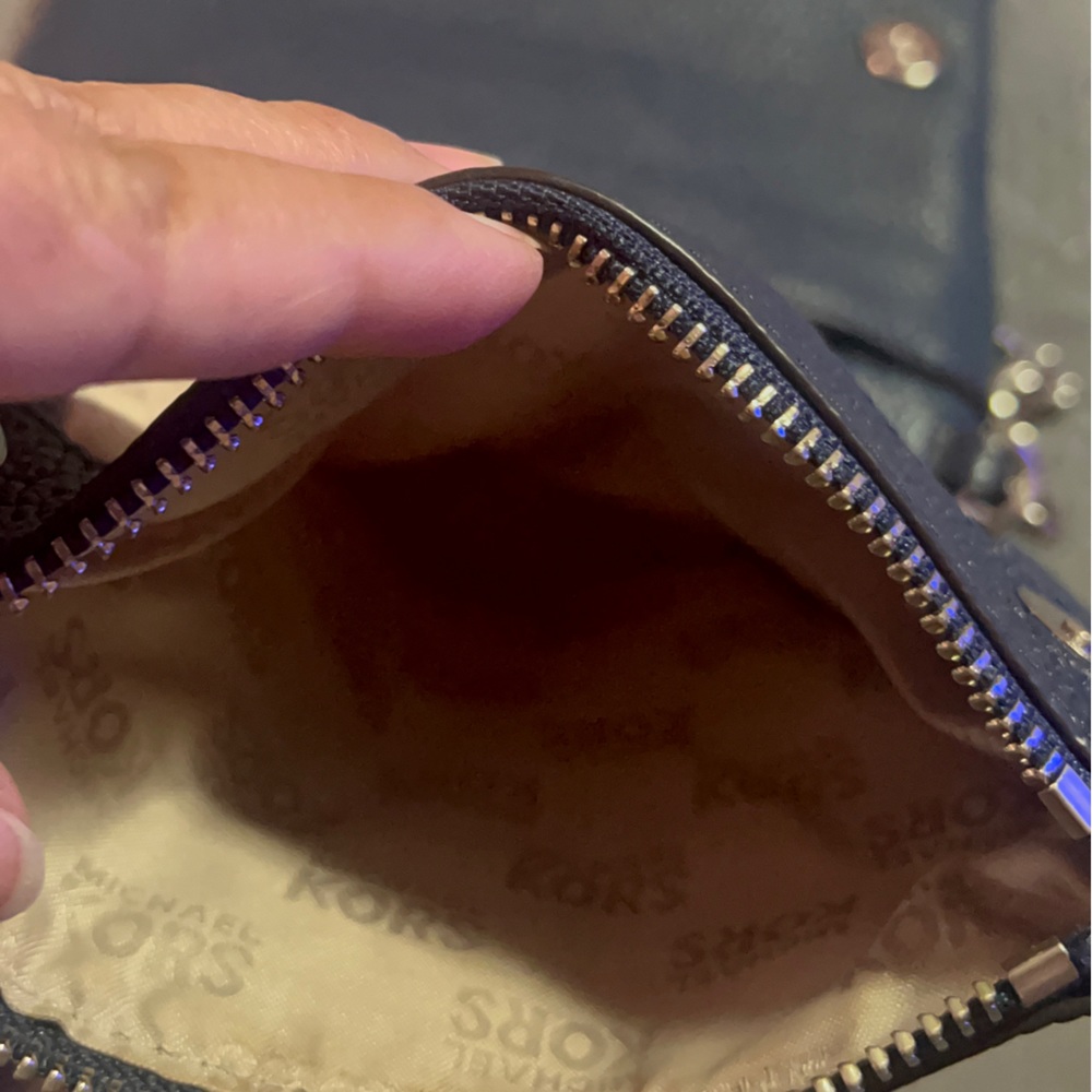 Mk Purse - Picture 6 of 6